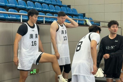 广东男篮拒绝爆冷！杜锋全力出击，焦泊乔上演首秀，新援确定出战