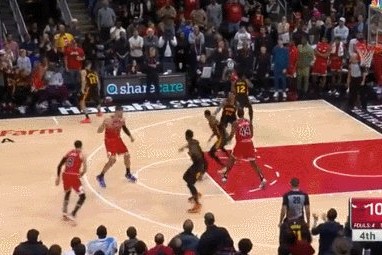 电竞世界杯-压哨绝杀复仇老鹰！公牛小将神奇篮板抢出两连胜