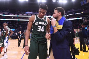 电竞世界杯-帕金斯：库里是时候像当年追梦招募杜兰特那样招募字母哥了